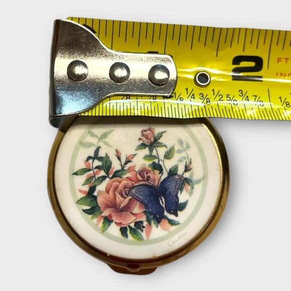 Vintage Floral STRATTON Pill Box/ Gold & Enamel Pink Roses & Purple Butterfly - Picture 4 of 4